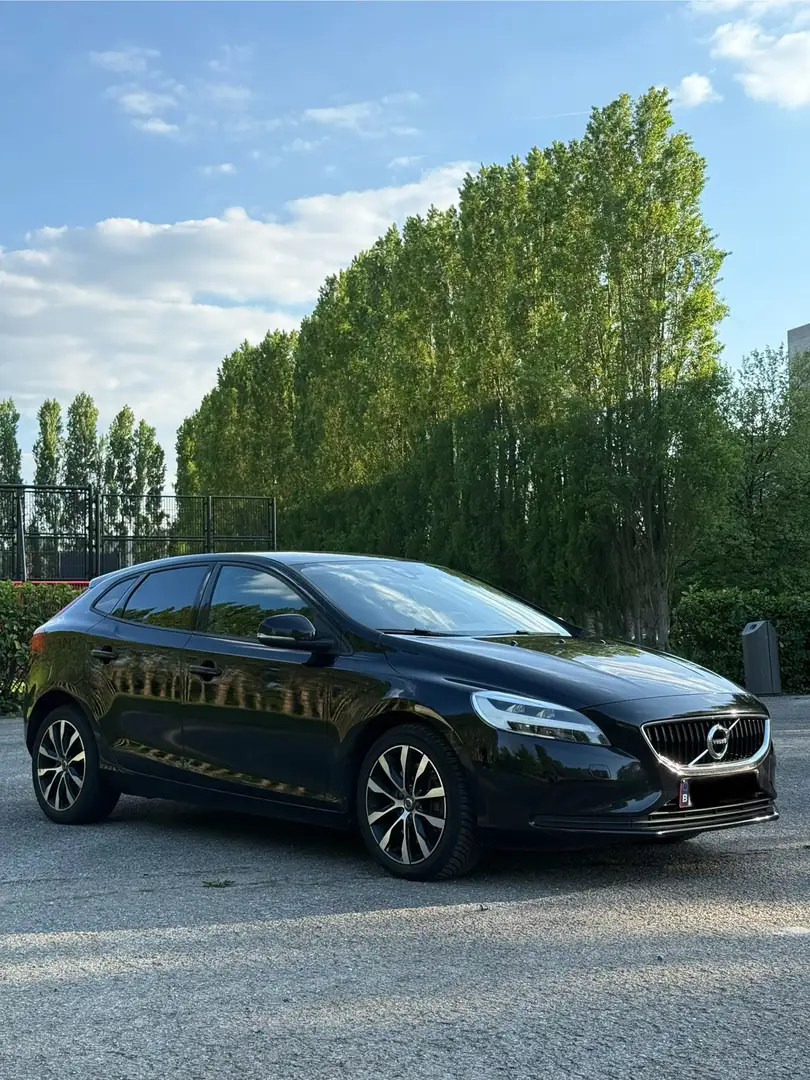 Volvo V40 T2 Geartronic Black Edition - 1