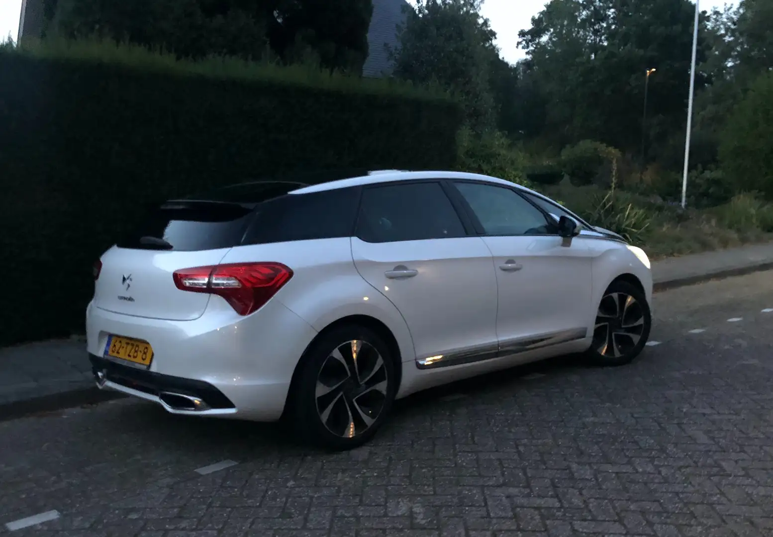 Citroen DS5 1.6 THP So Chic Wit - 1