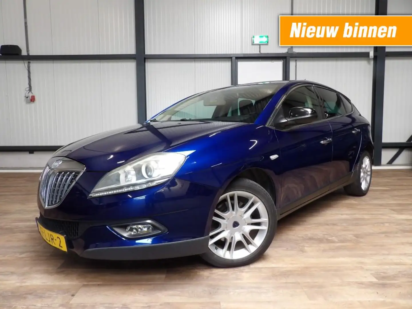 Lancia Delta 2.0 16v D - exportprijs ex bpm Blauw - 1