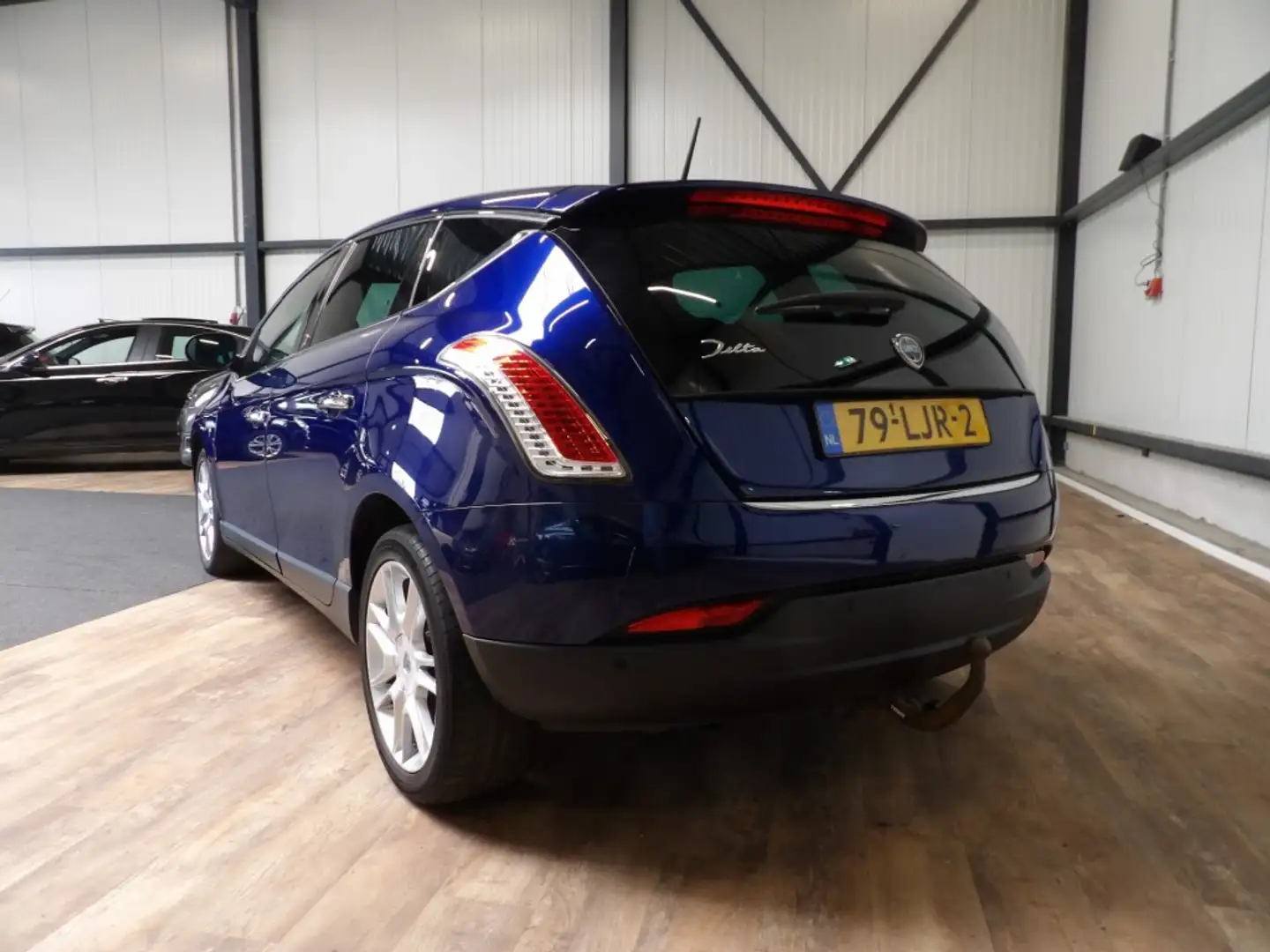 Lancia Delta 2.0 16v D - exportprijs ex bpm Blauw - 2