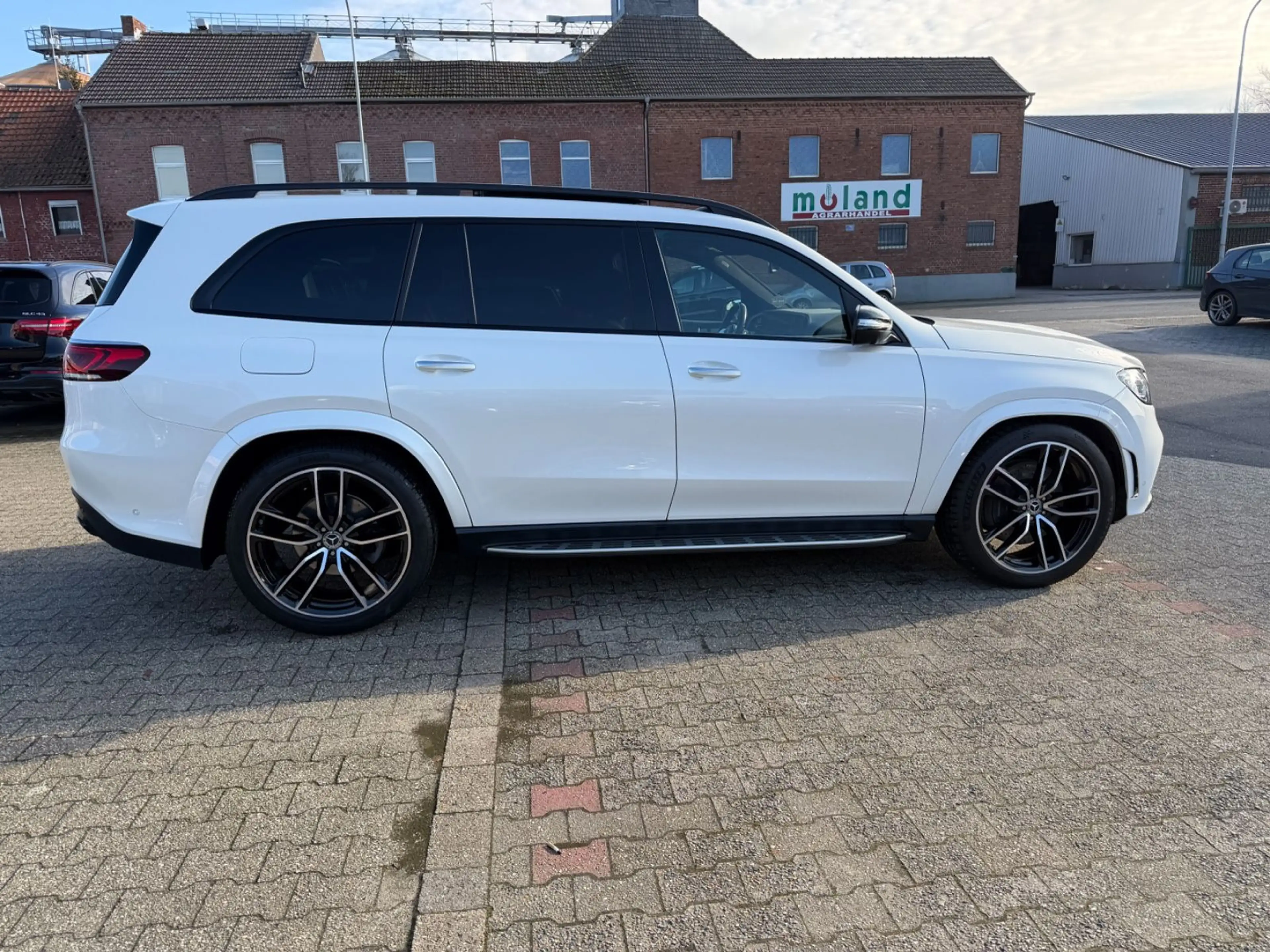 Mercedes-Benz GLS 400 GLS400 d 4Matic AMG 9-G PANO NAPPA MASSAGE VOLL — photo 4