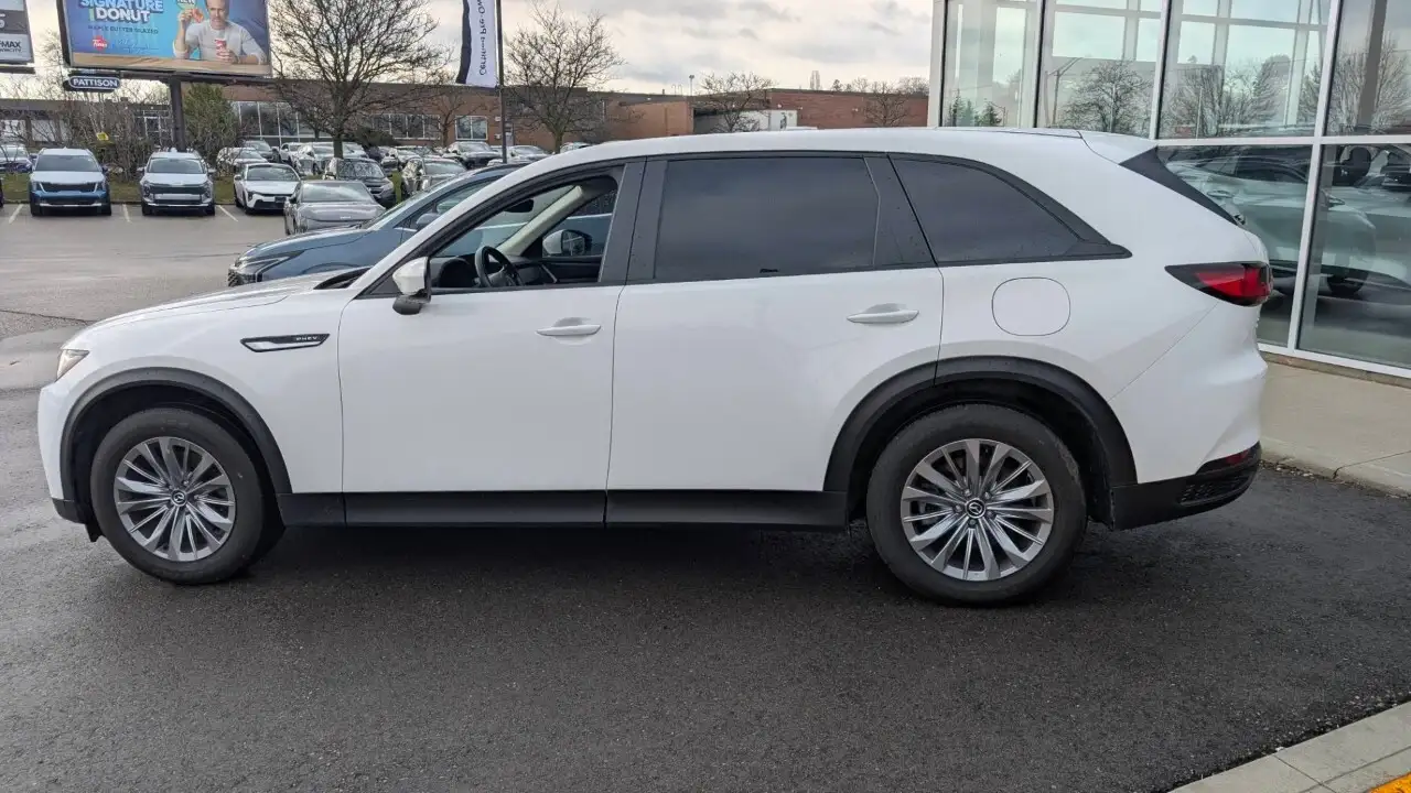 Mazda CX-90 PHEV снимка Mazda CX-90 PHEV