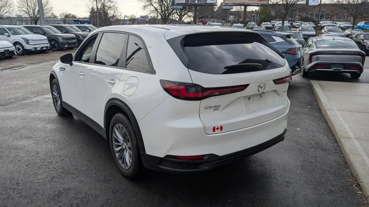 Mazda CX-90 PHEV снимка Mazda CX-90 PHEV