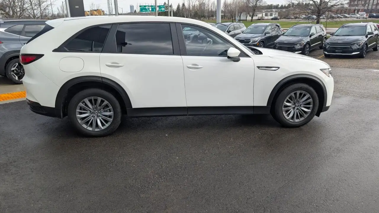 Mazda CX-90 PHEV снимка Mazda CX-90 PHEV