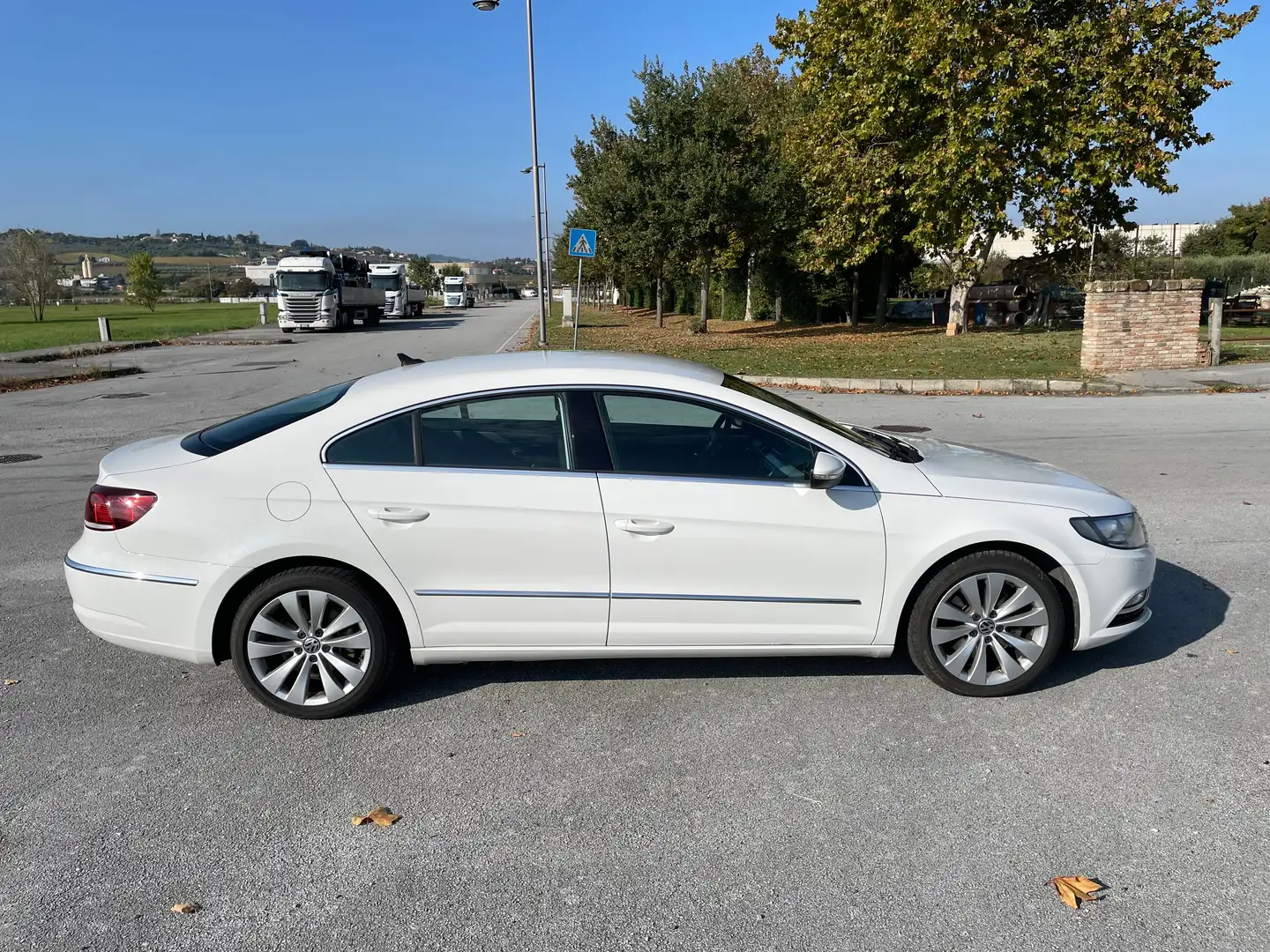 Volkswagen CC CC 2.0 bluetdi 140cv Blanc - 1