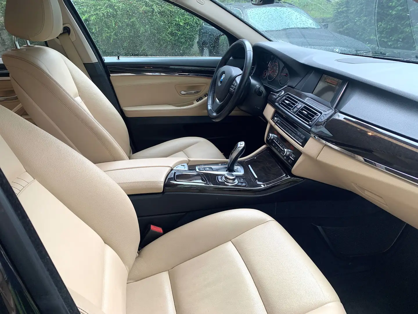BMW 520 520i Automatik/Facelift/Leder/Navi/PDC/SHZ Braun - 2