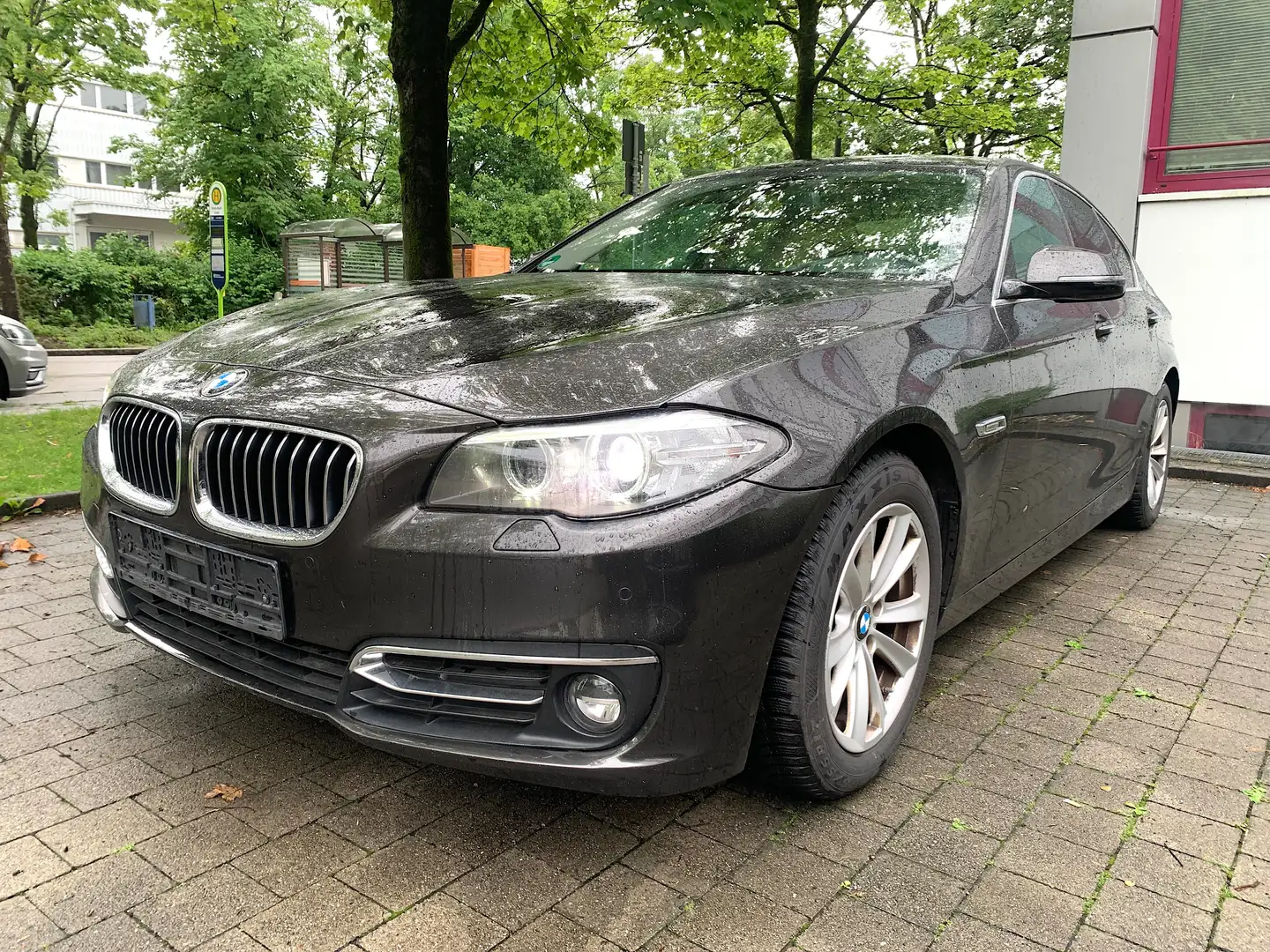 BMW 520 520i Automatik/Facelift/Leder/Navi/PDC/SHZ Braun - 1