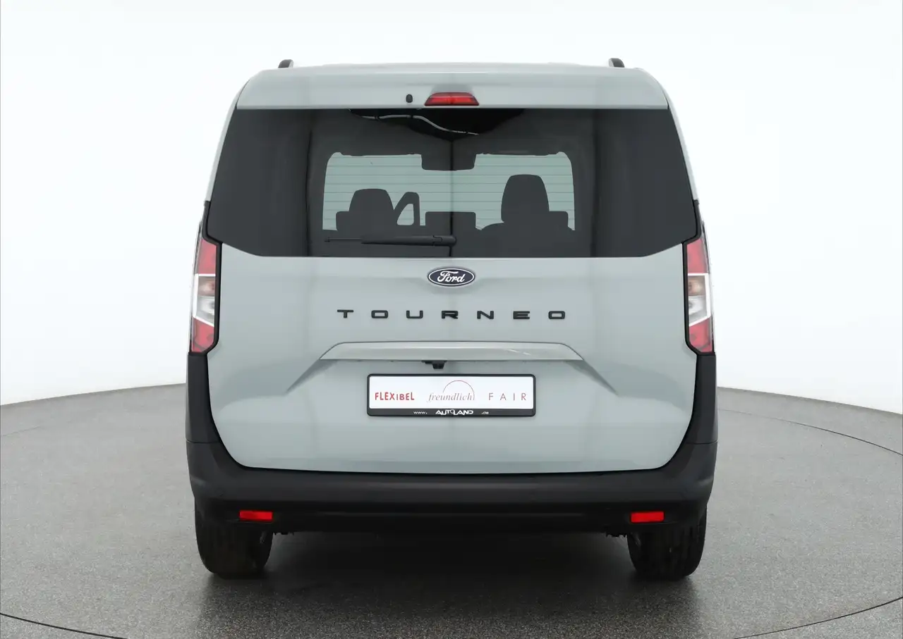 Ford Tourneo Courier 2026