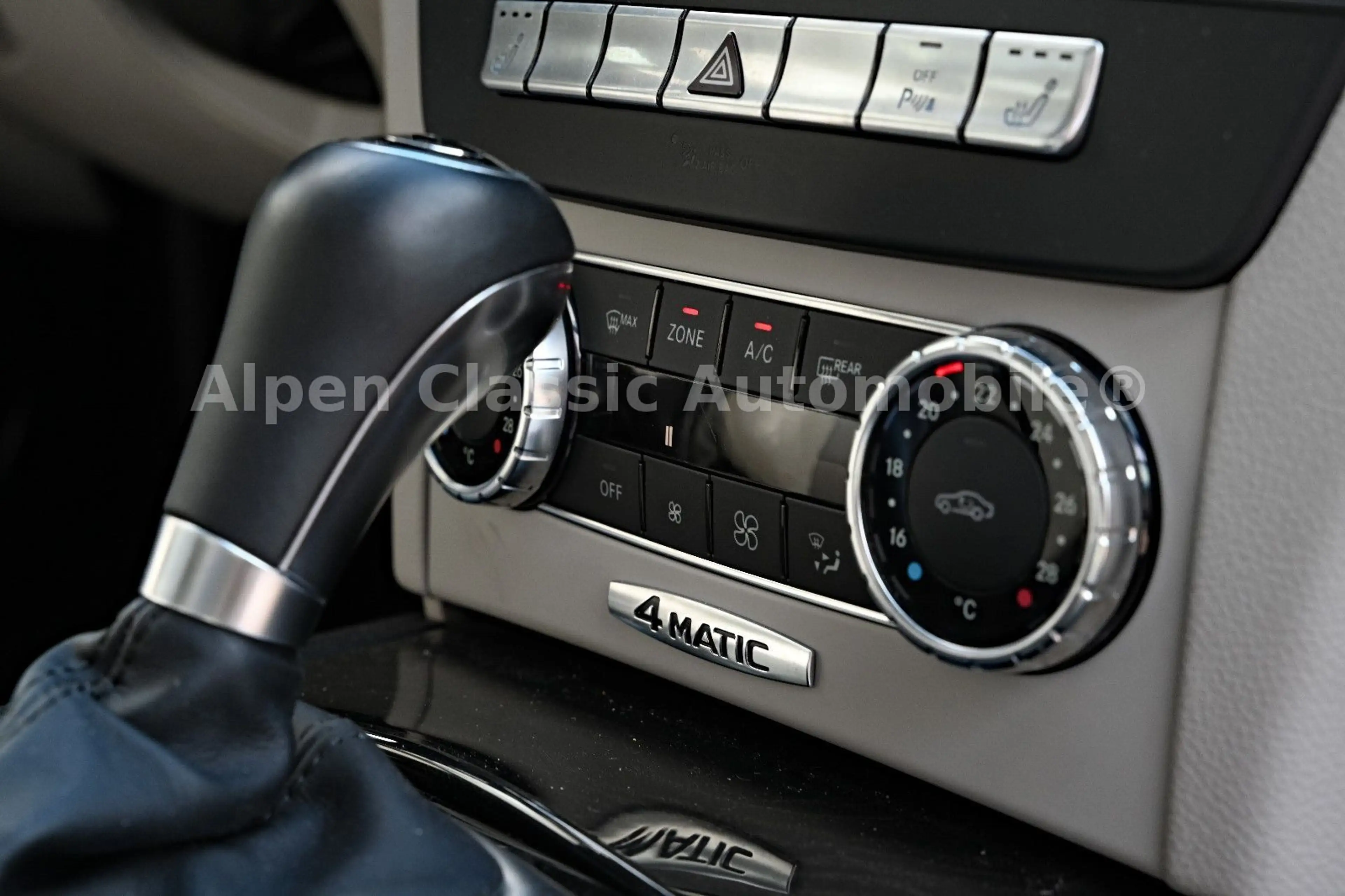 Mercedes-Benz C 300 CDI BlueEfficiency 4Matic, Allrad, Leder — photo 7