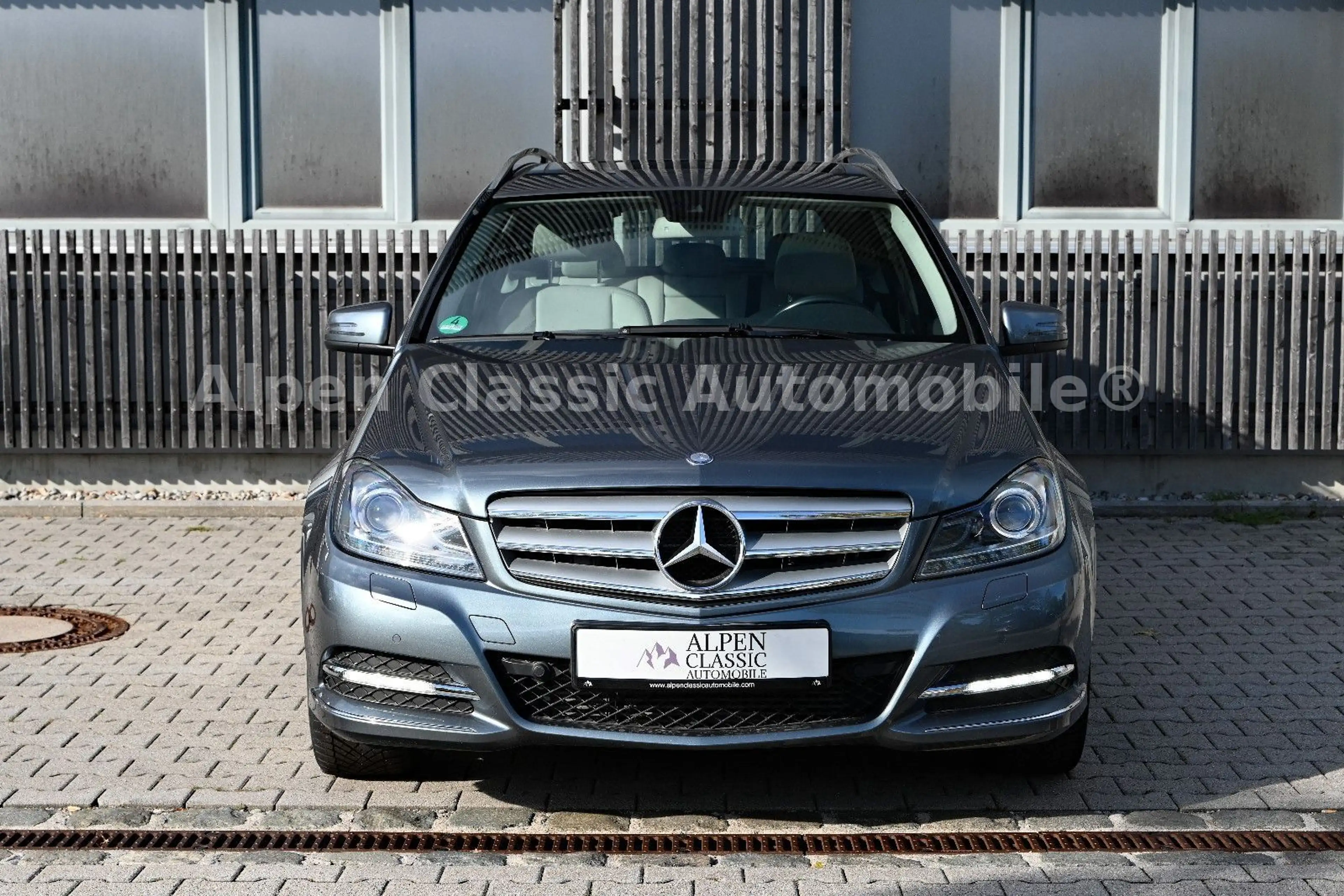 Mercedes-Benz C 300 CDI BlueEfficiency 4Matic, Allrad, Leder — photo 8