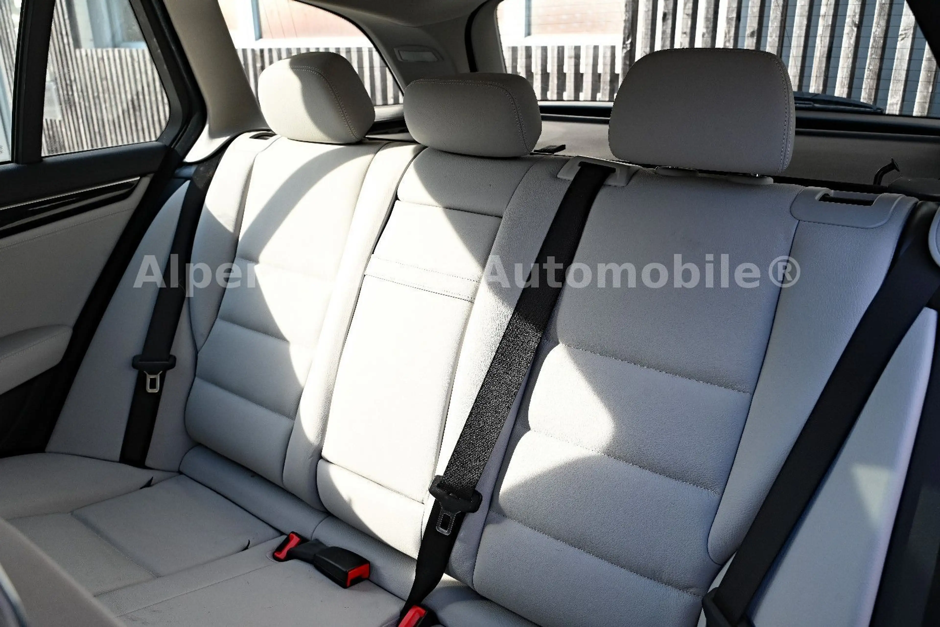 Mercedes-Benz C 300 CDI BlueEfficiency 4Matic, Allrad, Leder — photo 14