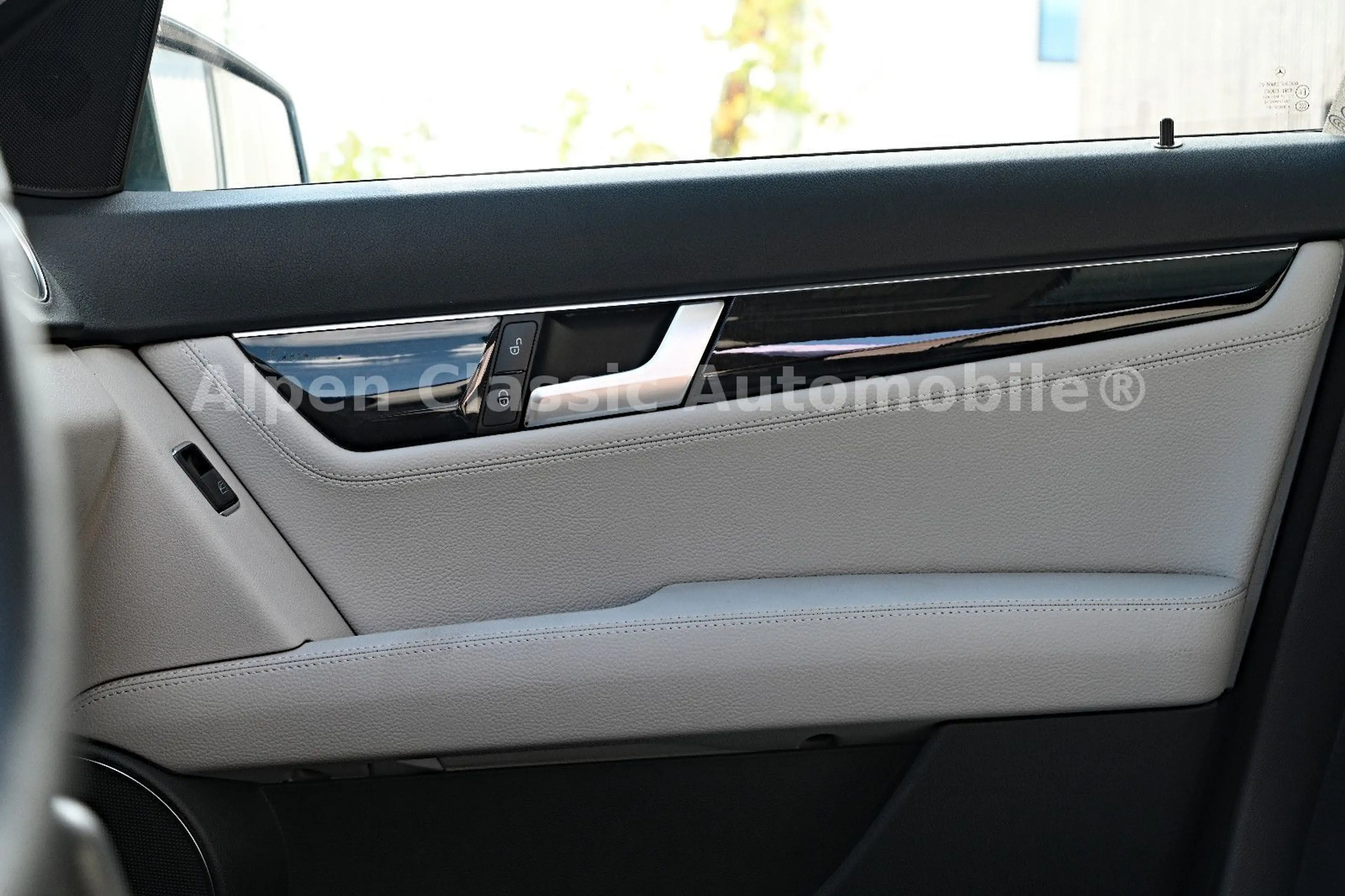 Mercedes-Benz C 300 CDI BlueEfficiency 4Matic, Allrad, Leder — photo 12