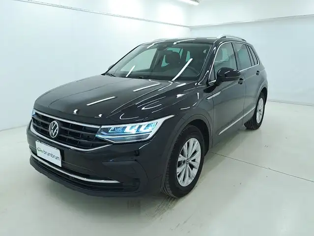 Volkswagen Tiguan view 9