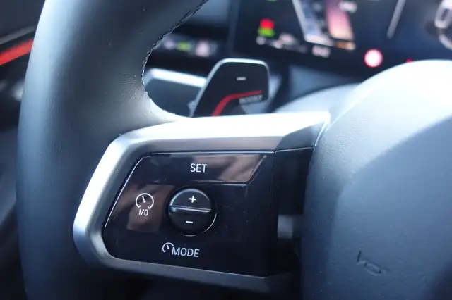 BMW 520 520d MHEV Aut.***M-Paket/AHK/8 fach ALU*** Ansicht 15