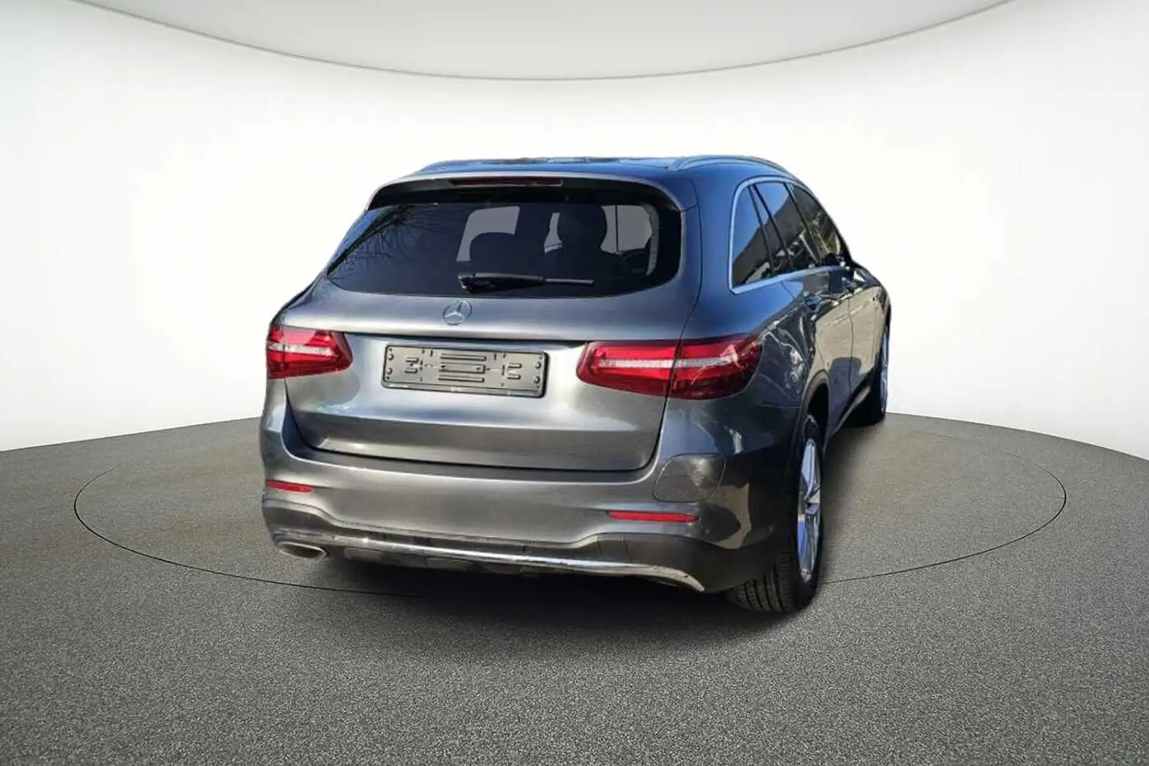 Mercedes-Benz GLC 350 e 4MATIC Off-Roader AMG LINE Grijs - 2