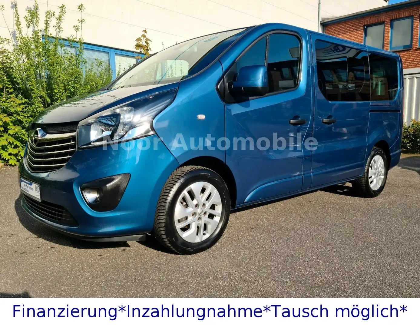 Opel Vivaro 1.6 Biturbo CDTI*8-Sitzer*Navi*Kamera*TOP Blau - 1