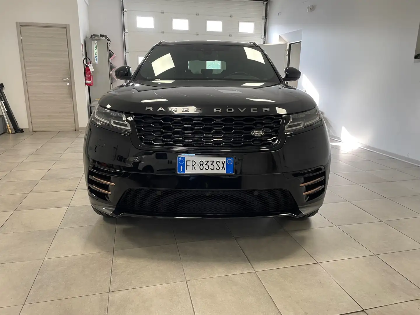 Land Rover Range Rover Velar Range Rover Velar 2.0 i4 R-Dynamic SE 240cv auto Zwart - 2