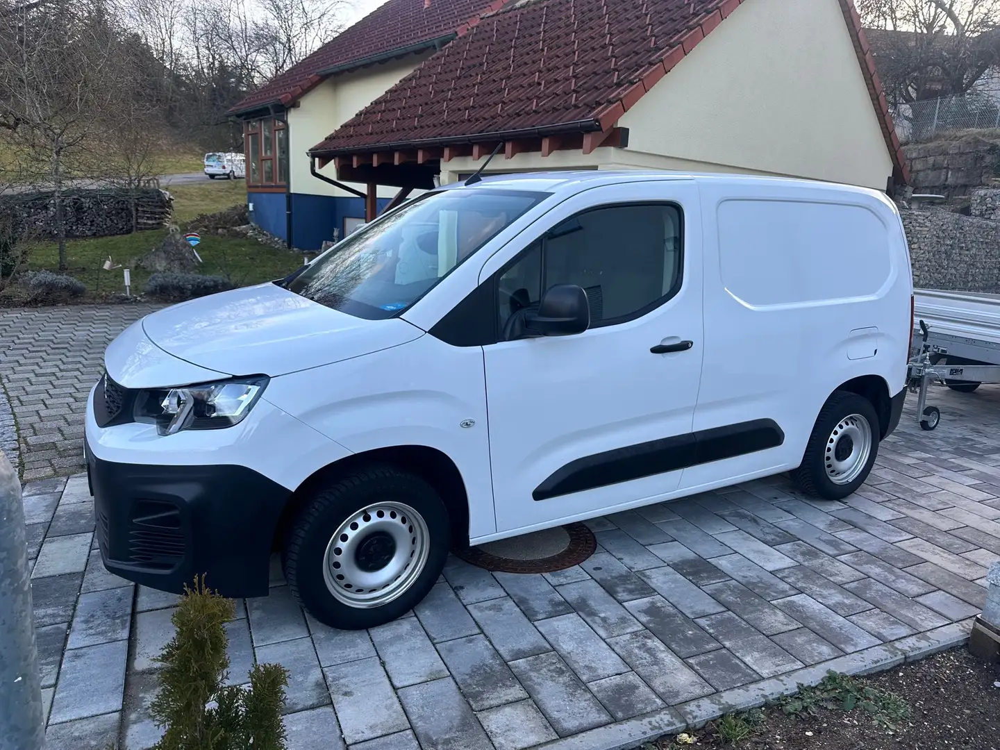 Peugeot Partner 1.6 BlueHDi 100 L1 Weiß - 2