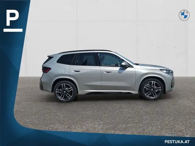 BMW X1 view 3