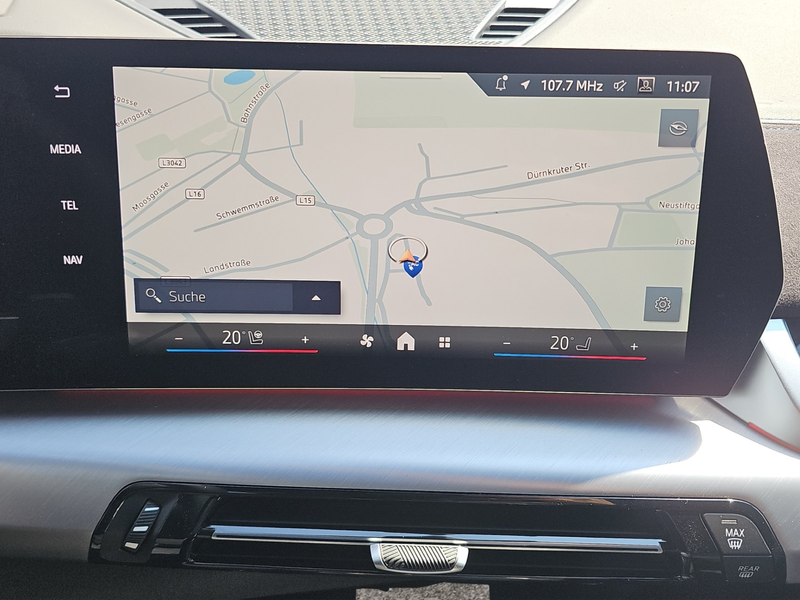 BMW X1 xDrive25e — photo 13