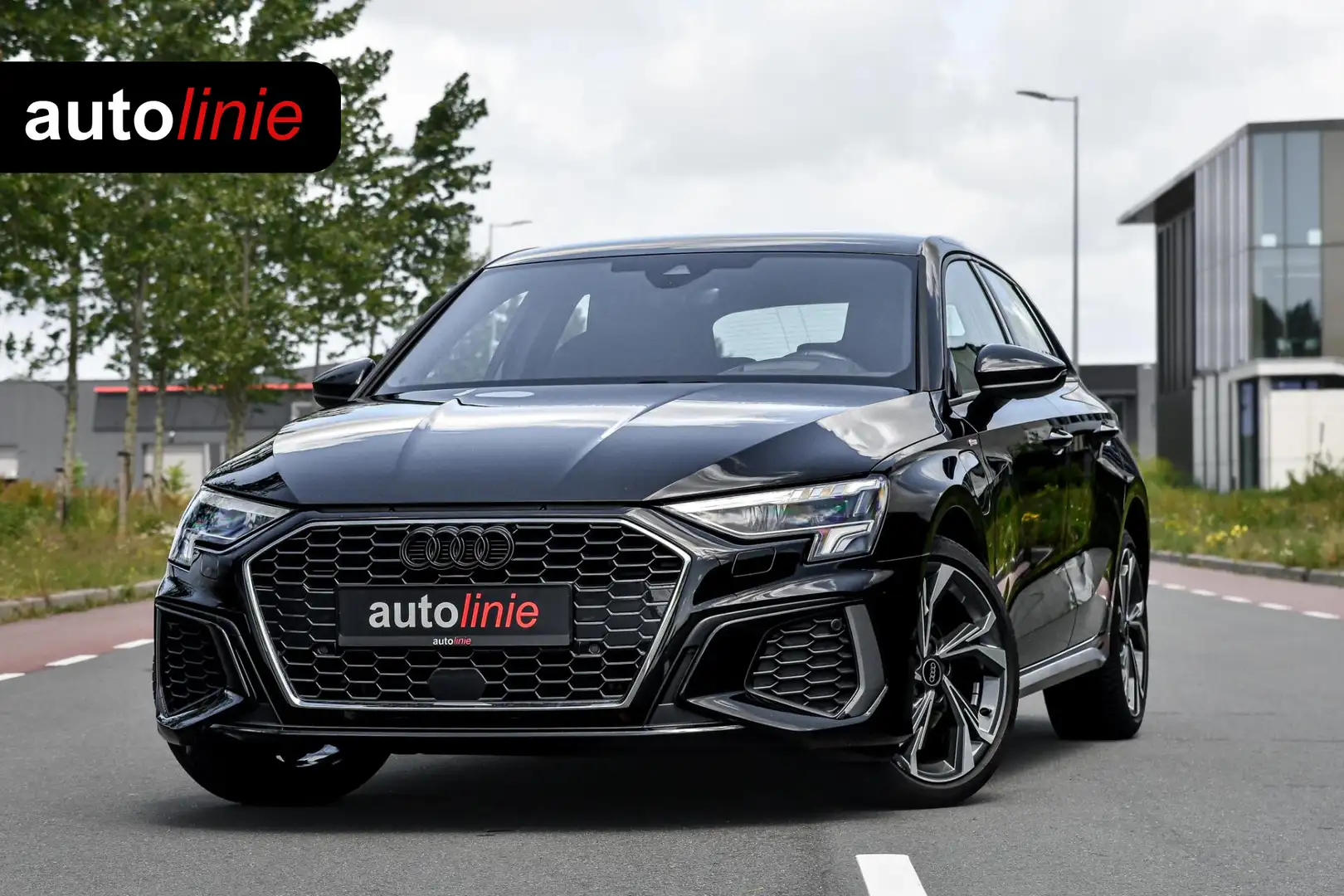 Audi A3 Sportback 40 TFSI e 3x S-Line. HUD, ACC, Matrix, K Noir - 1