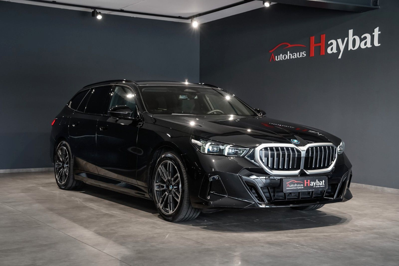 BMW 530 e Touring M Sport Pano-HarmanK-Assist-AHK