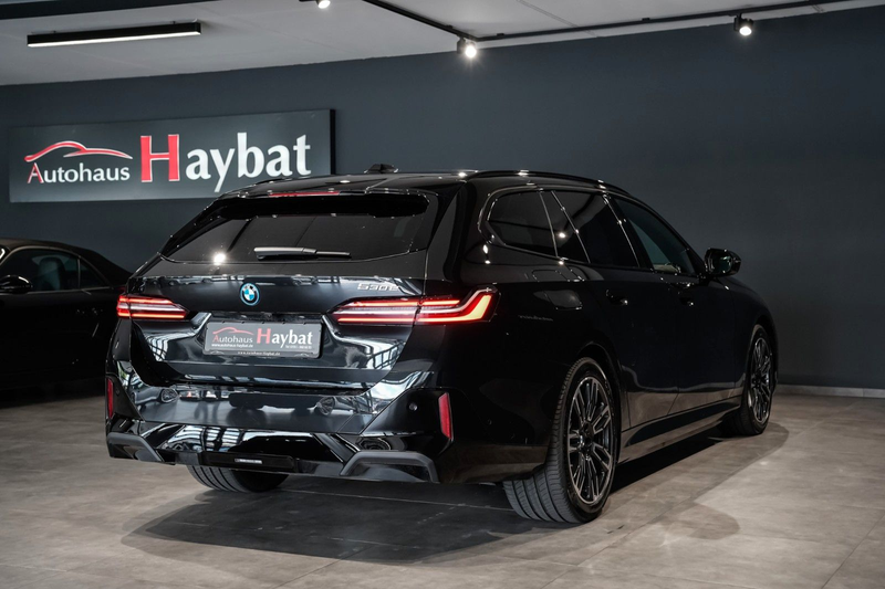BMW 530 e Touring M Sport Pano-HarmanK-Assist-AHK — photo 7