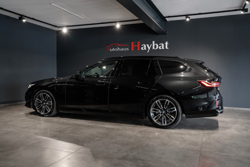 BMW 530 e Touring M Sport Pano-HarmanK-Assist-AHK — photo 8