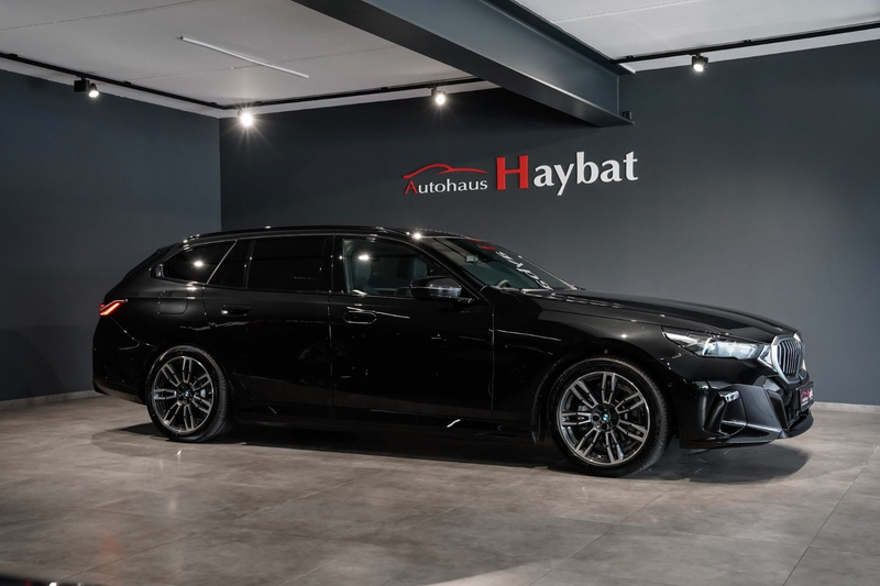 BMW 530 e Touring M Sport Pano-HarmanK-Assist-AHK — photo 4