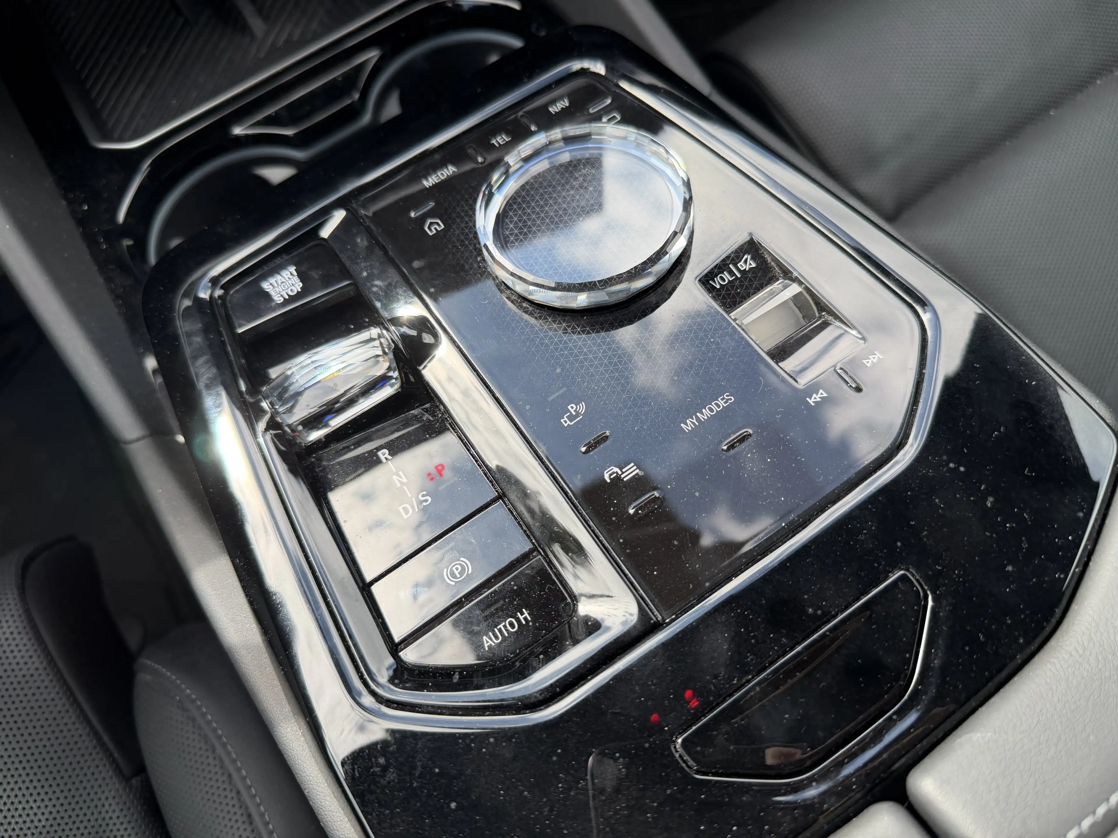 BMW 540 d xDrive Touring — photo 8