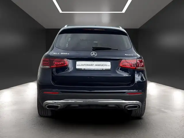 Mercedes-Benz GLC view 10