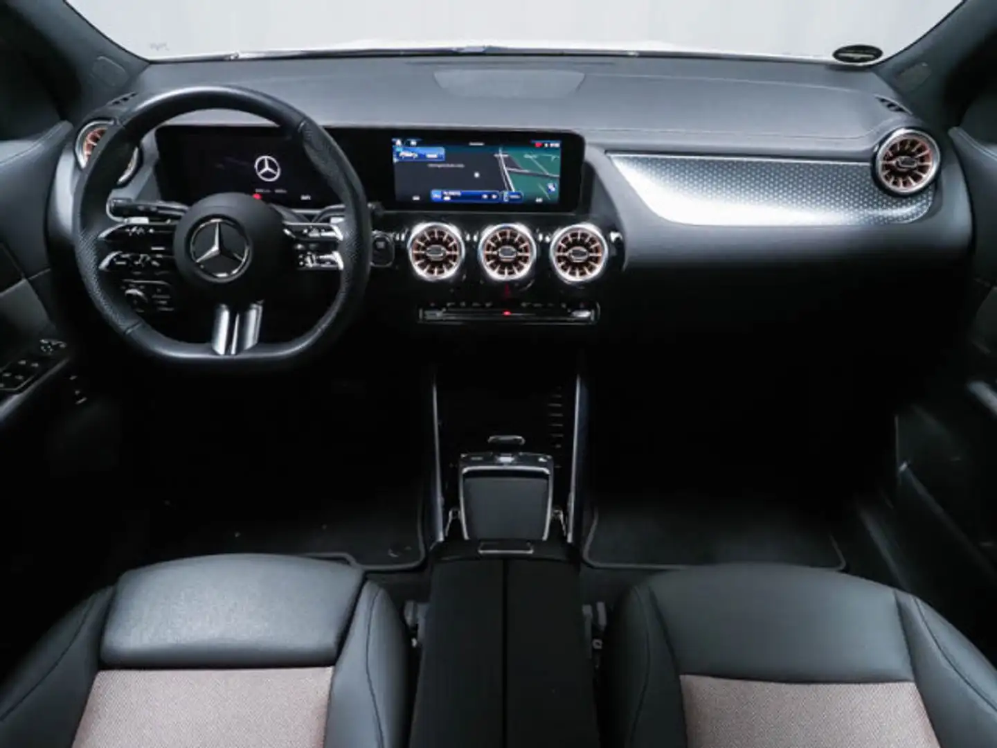 Mercedes-Benz EQA 300 EQA 300 4M Night Electric Advanced Soundsystem LED Weiß - 2