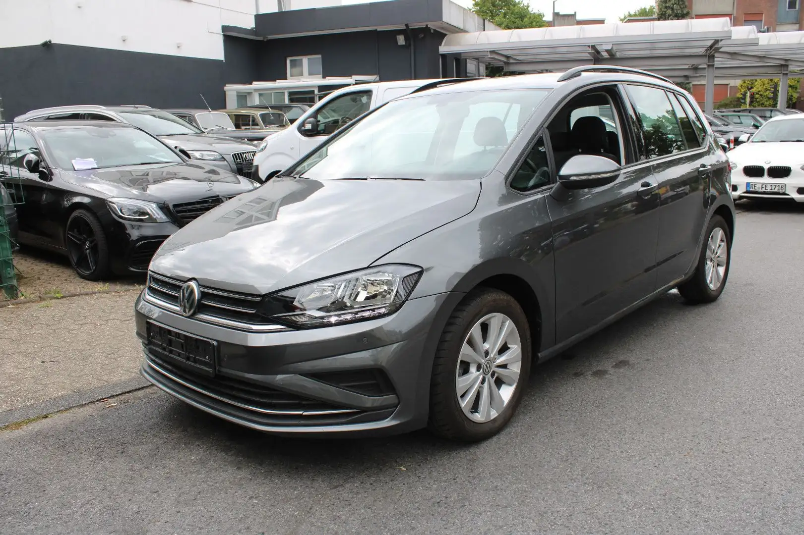 Volkswagen Golf VII Sportsvan 1.0 TSI Comfortline*ACC*30TKM Gris - 1