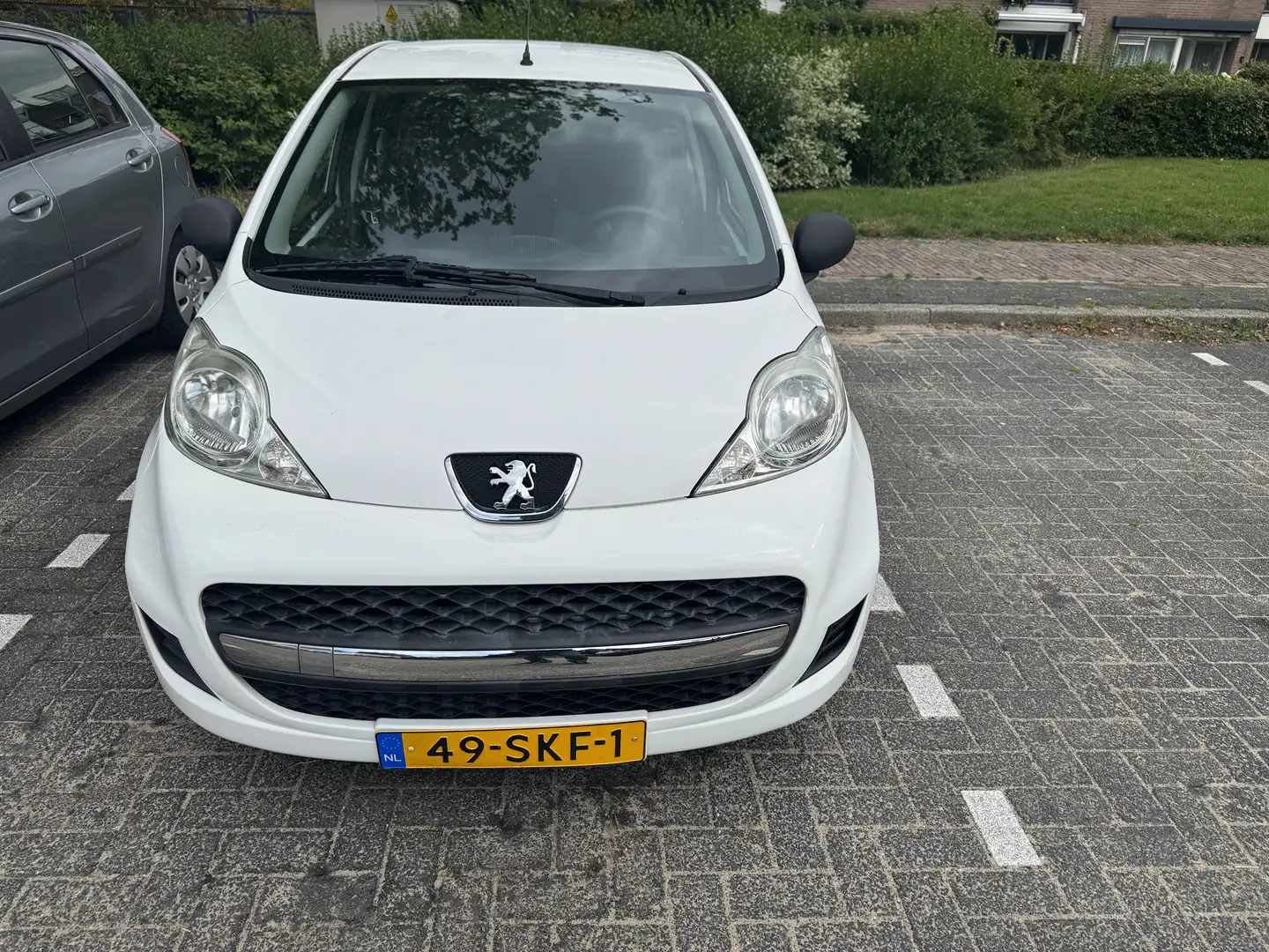 Peugeot 107 70 white - 1