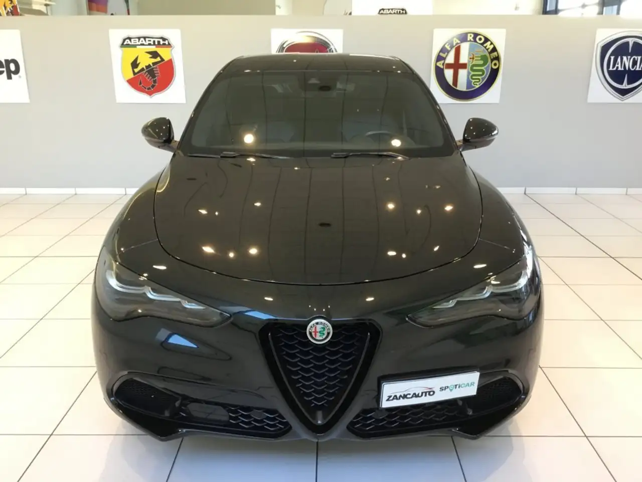 Alfa Romeo Stelvio 2025