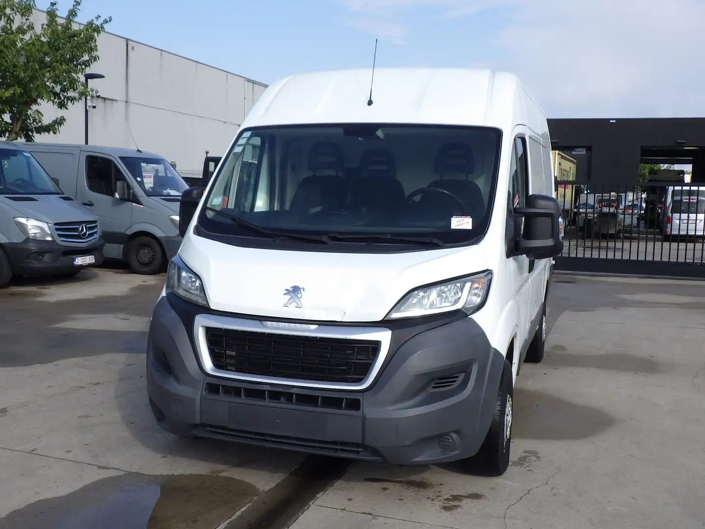 Peugeot Boxer (Stock ID 06529) Білий - 1