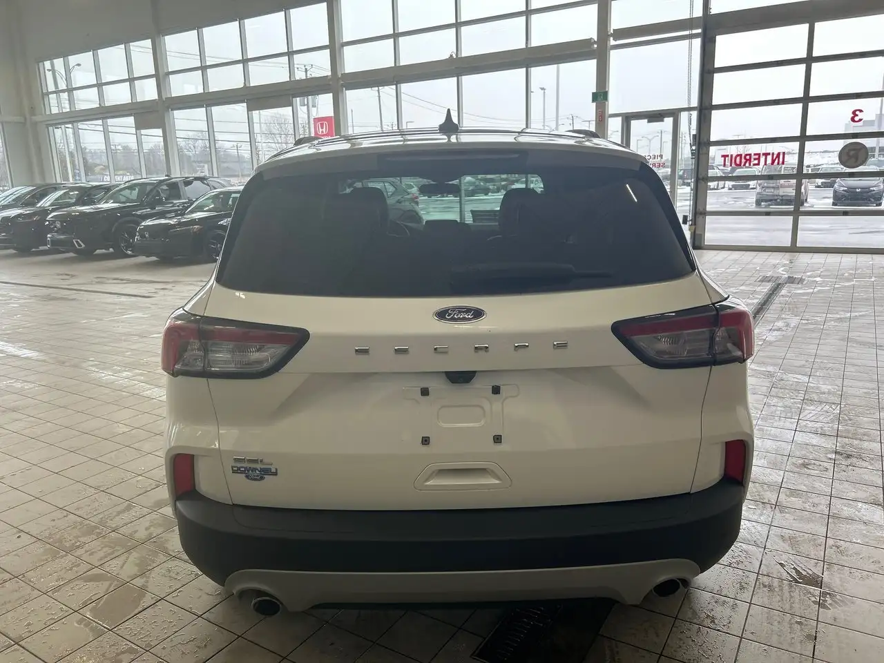 Ford Escape снимка Ford Escape