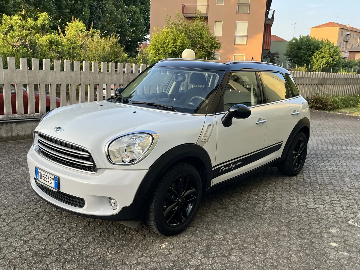 MINI Countryman D Білий - 1