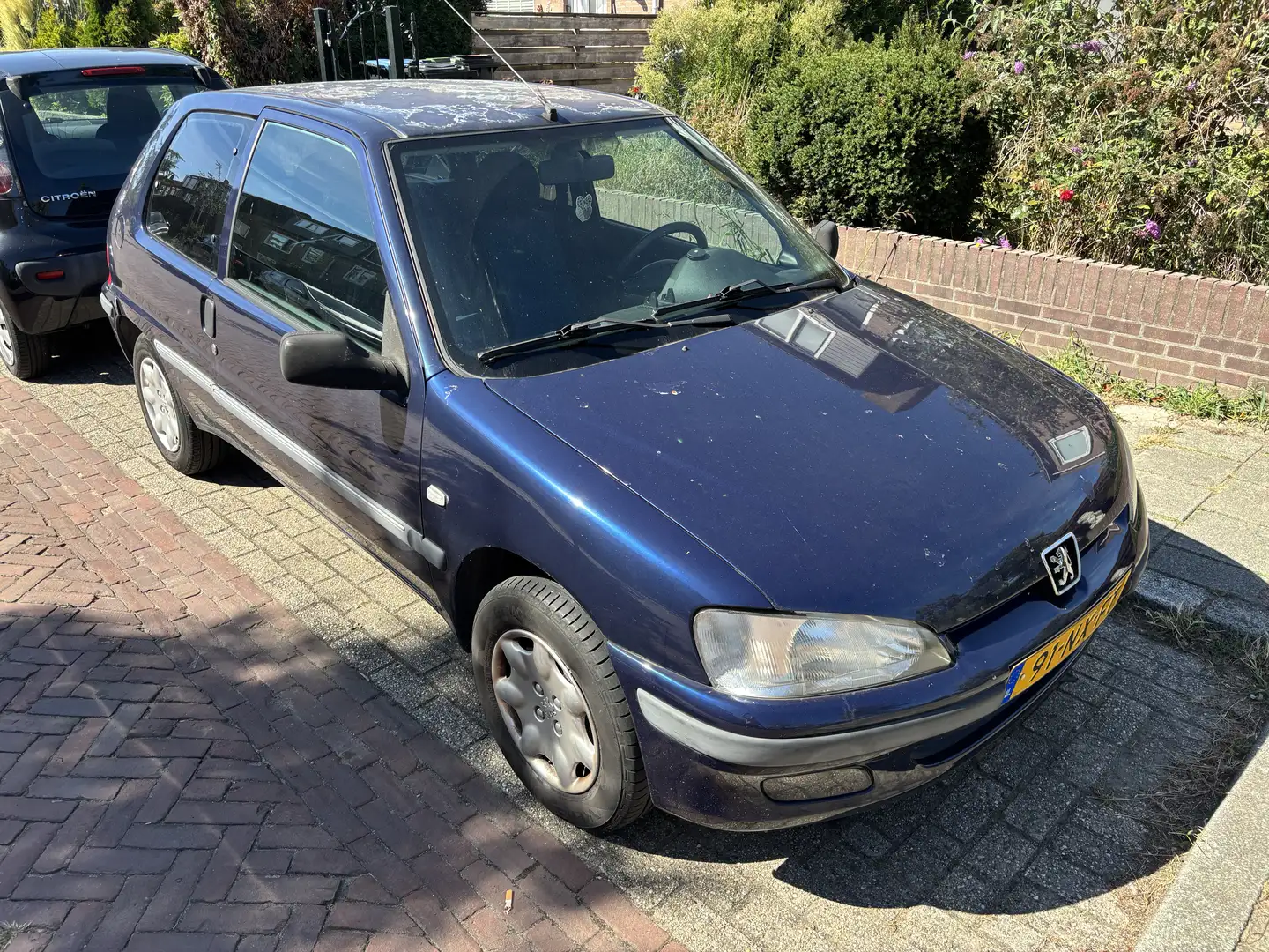 Peugeot 106 1.1 XT Синий - 2