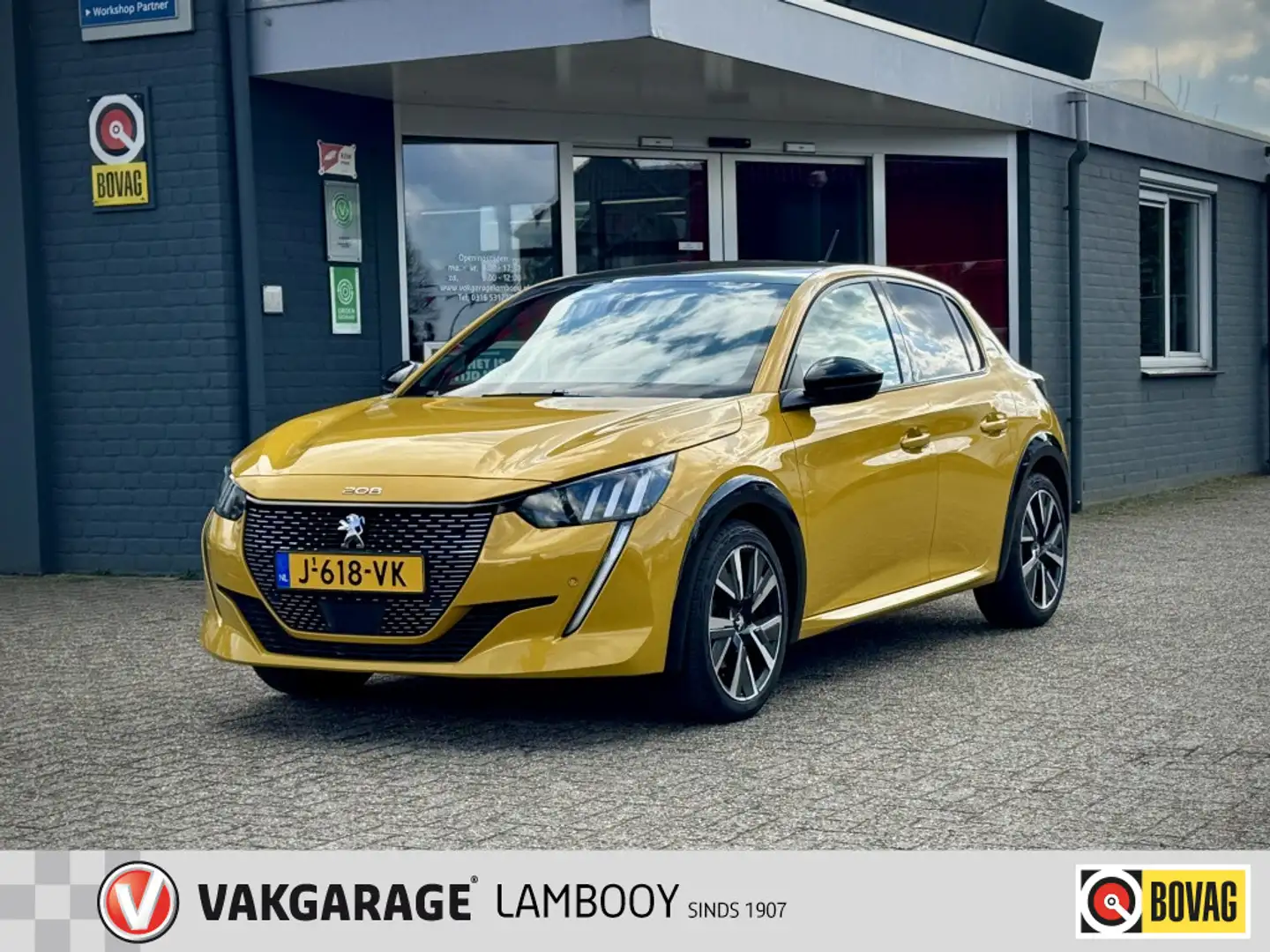 Peugeot 208 1.2 100PK PureTech GT-Line Pano Navi Camera Carpla Amarillo - 1