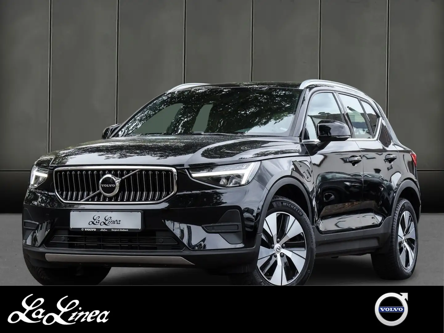 Volvo XC40 T4 Core Recharge Plug-In Hybrid 2WD Schwarz - 1