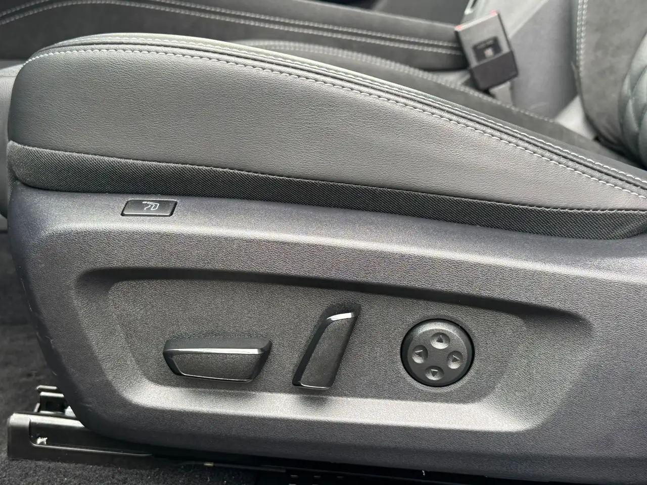 Nissan Qashqai 1.3 MHEV Xtronic Tekna Plus 158pk Massage stoelen, миниатюра 12