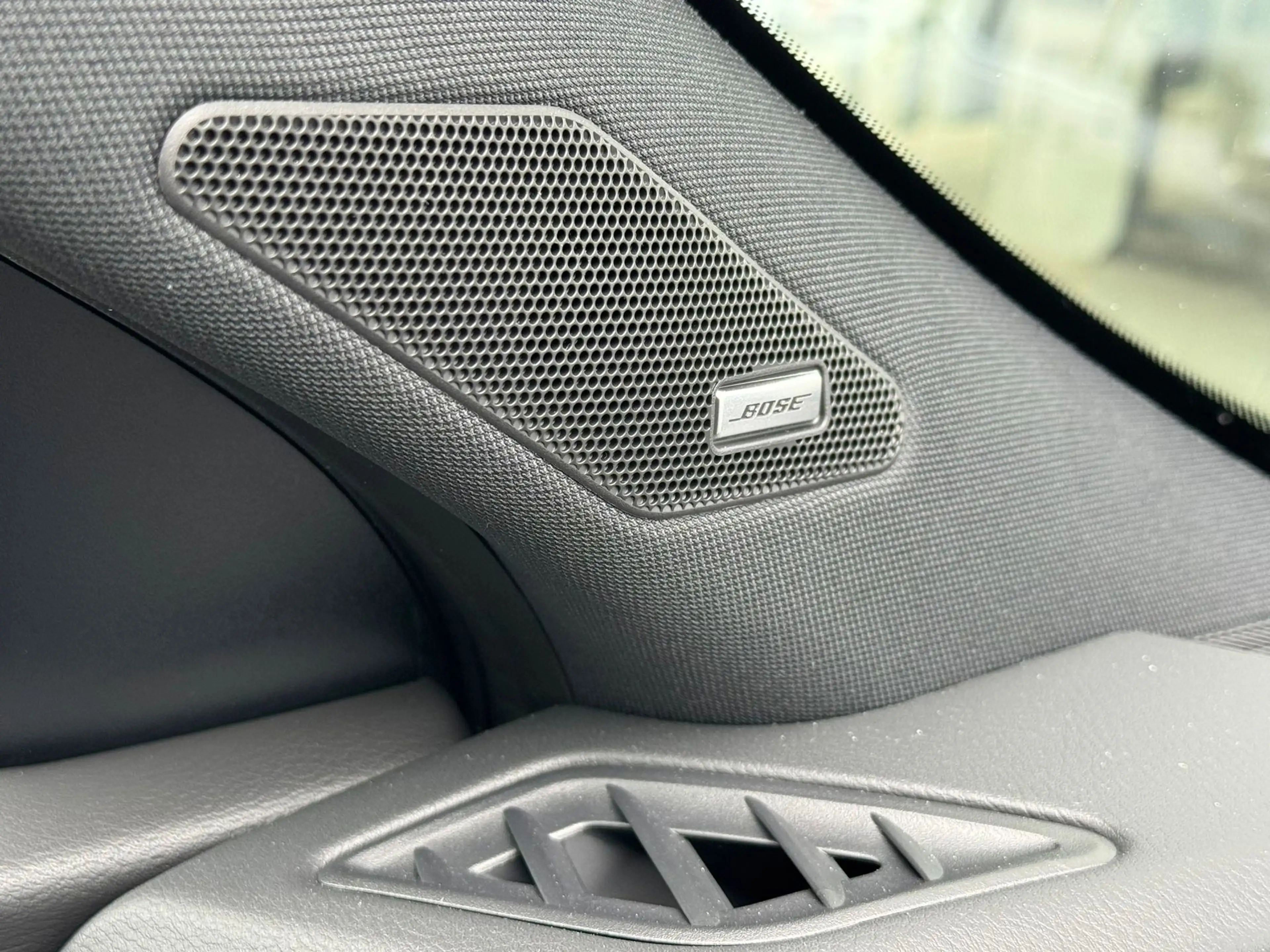 Nissan Qashqai 1.3 MHEV Xtronic Tekna Plus 158pk Massage stoelen — photo 45