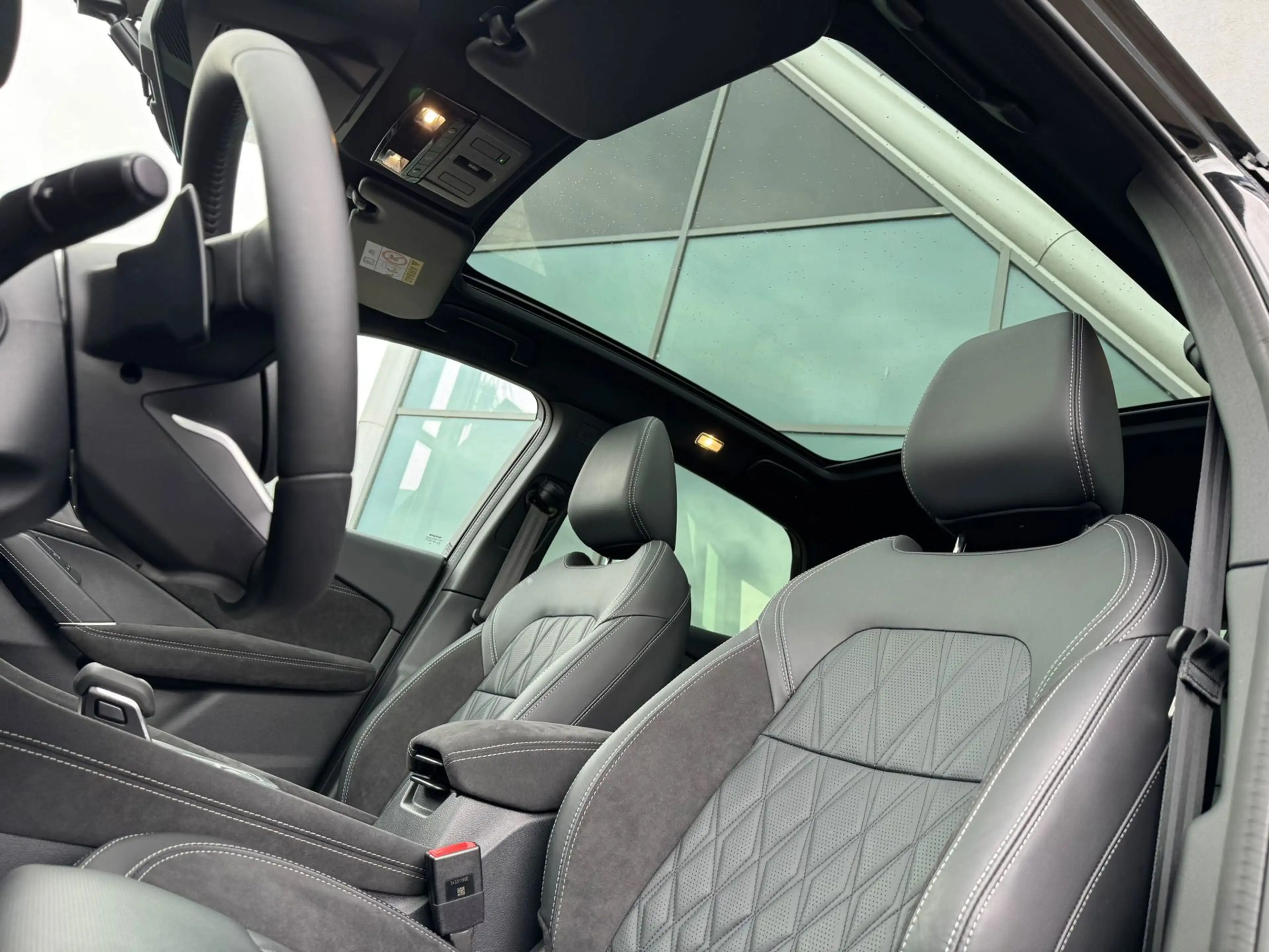 Nissan Qashqai 1.3 MHEV Xtronic Tekna Plus 158pk Massage stoelen — photo 8