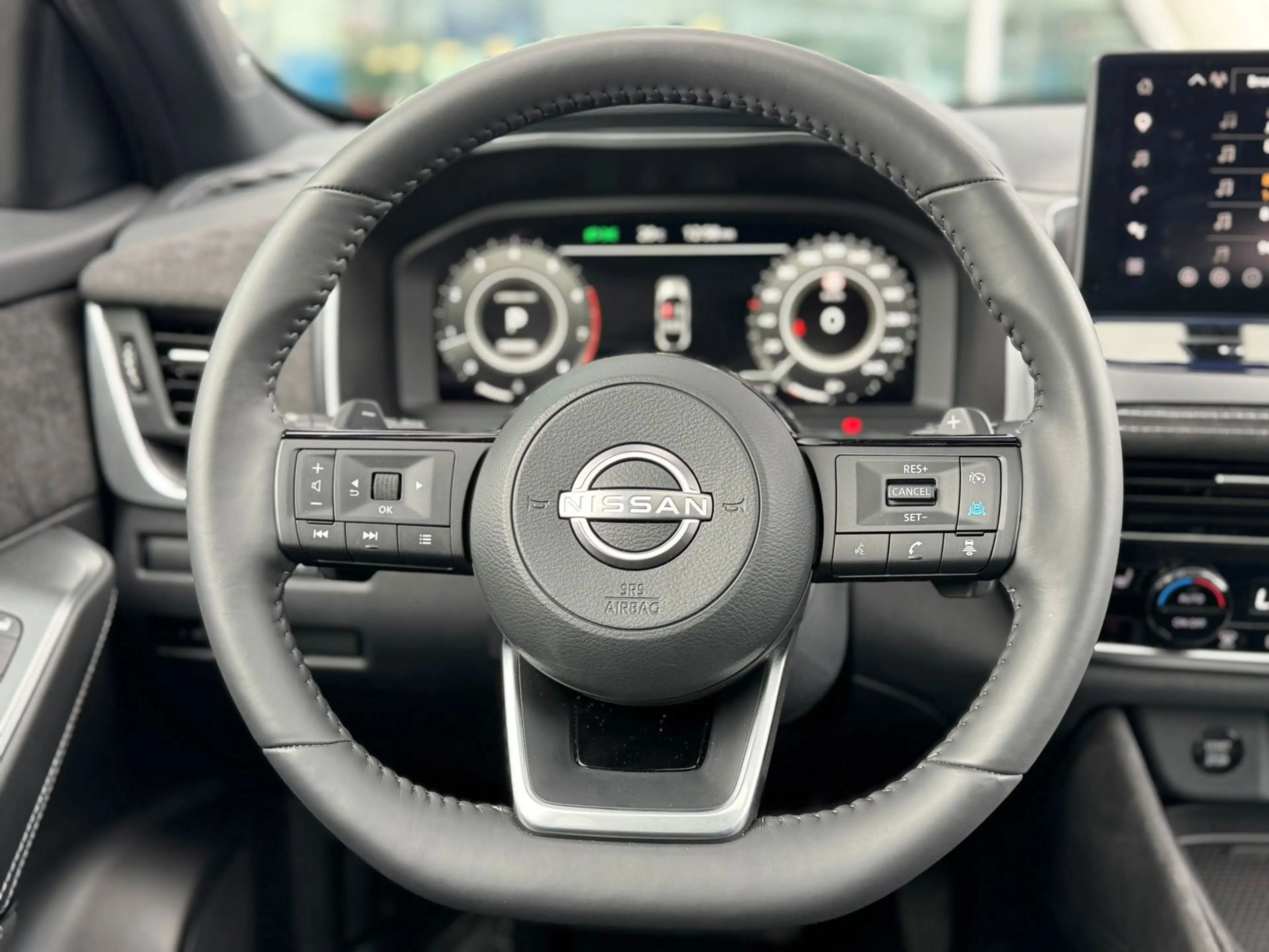 Nissan Qashqai 1.3 MHEV Xtronic Tekna Plus 158pk Massage stoelen — photo 24