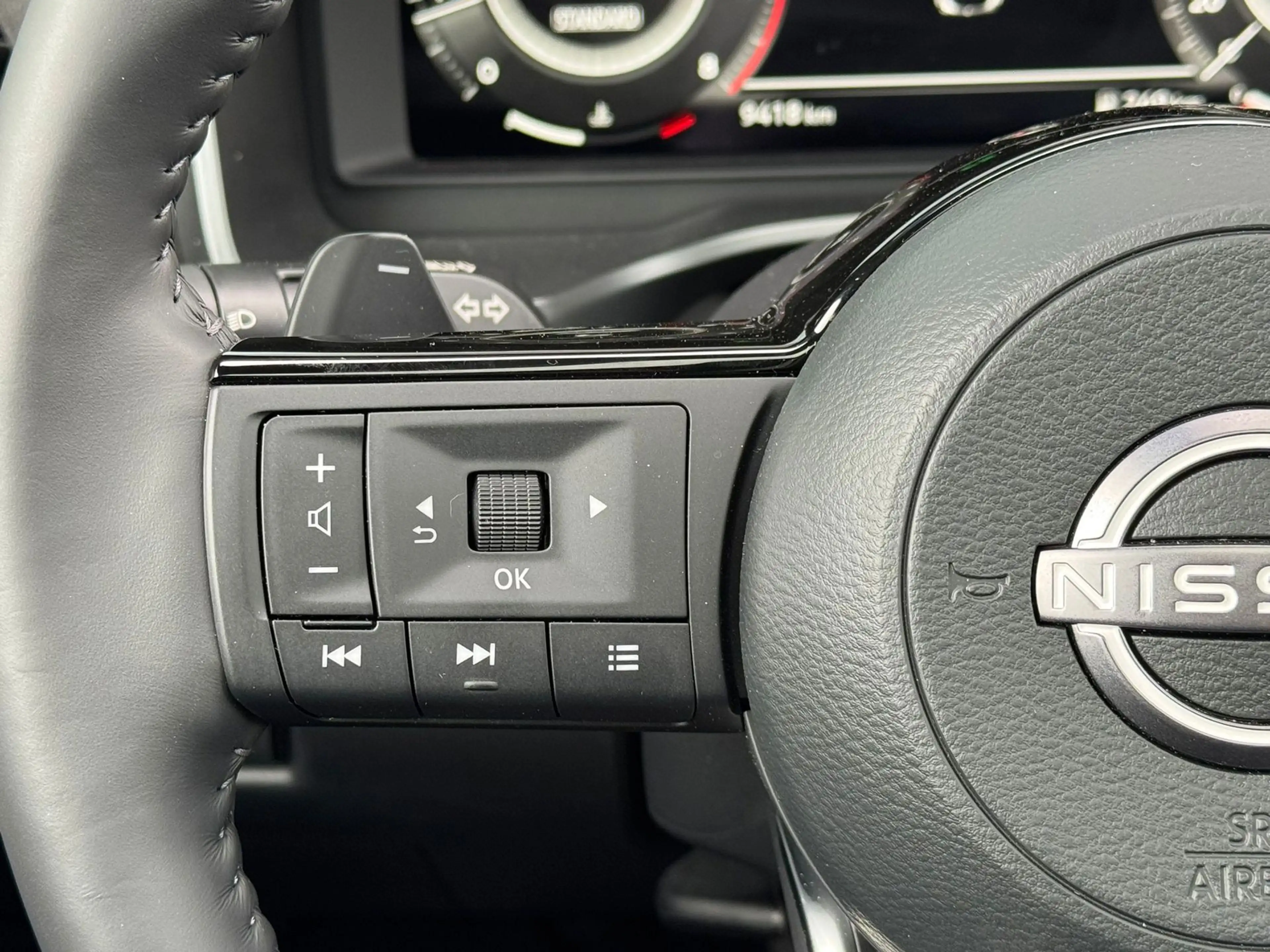 Nissan Qashqai 1.3 MHEV Xtronic Tekna Plus 158pk Massage stoelen — photo 31