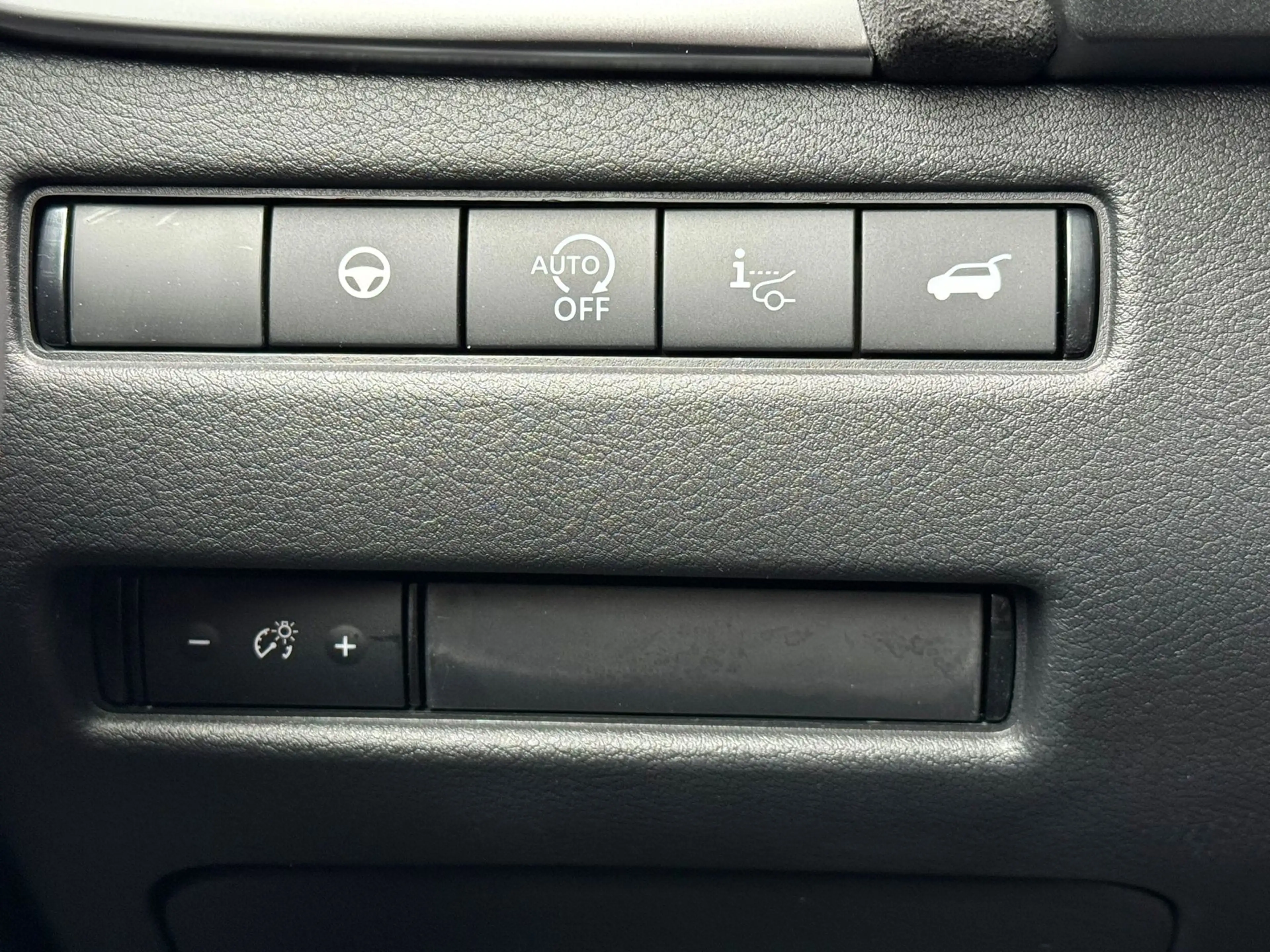 Nissan Qashqai 1.3 MHEV Xtronic Tekna Plus 158pk Massage stoelen — photo 30