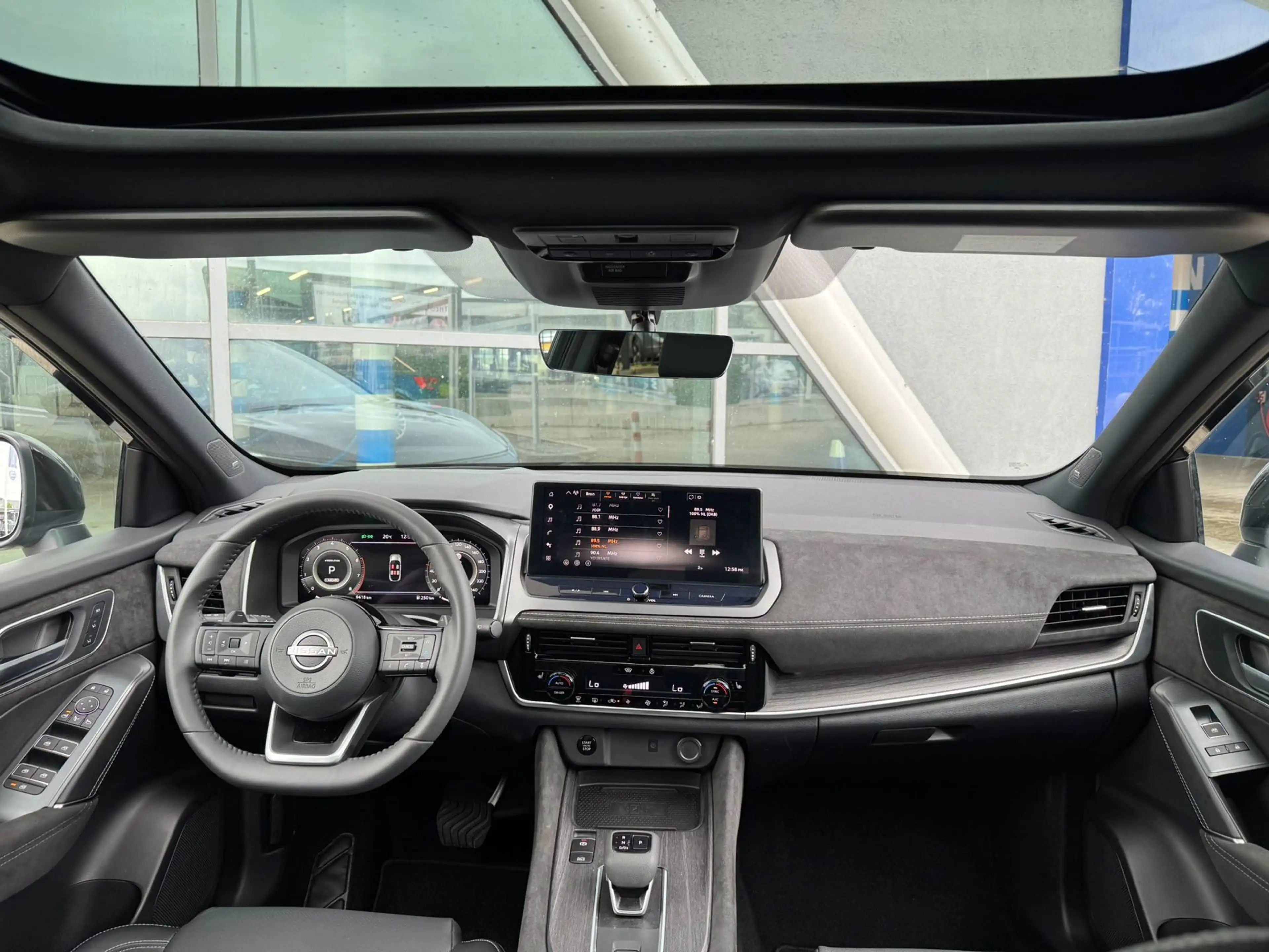 Nissan Qashqai 1.3 MHEV Xtronic Tekna Plus 158pk Massage stoelen — photo 28