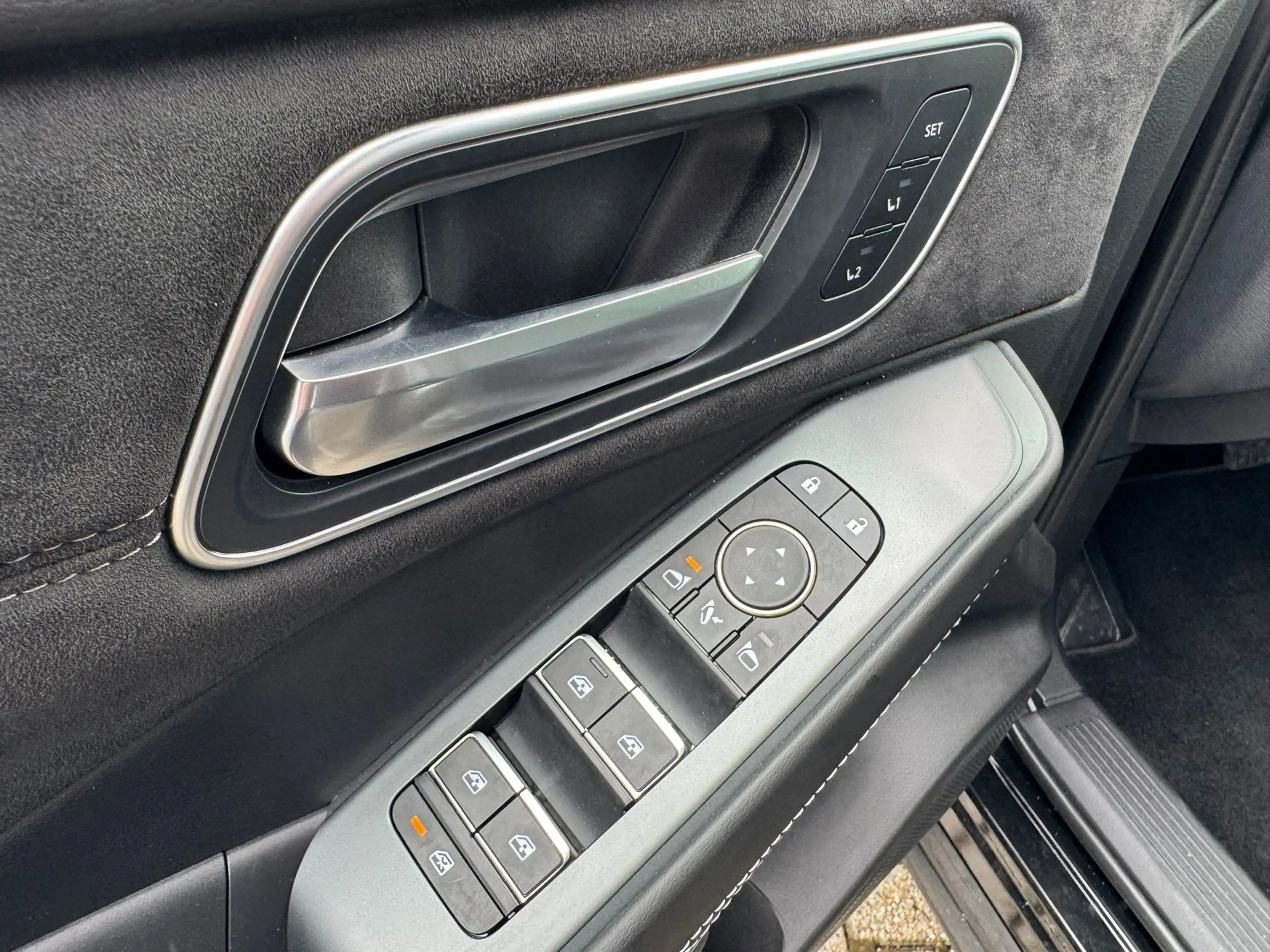 Nissan Qashqai 1.3 MHEV Xtronic Tekna Plus 158pk Massage stoelen — photo 13