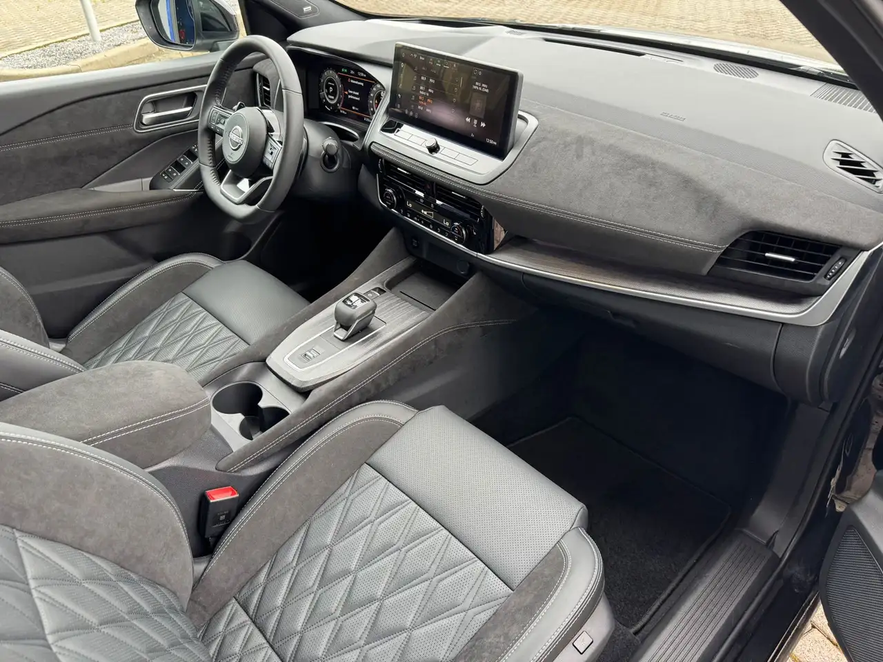 Nissan Qashqai 1.3 MHEV Xtronic Tekna Plus 158pk Massage stoelen, миниатюра 14
